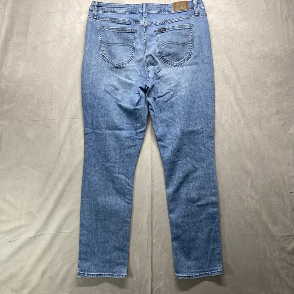 Lee Denim Jeans 32x29 Light Blue Wash Classic‎ Fit Five Pocket Distressed Casual